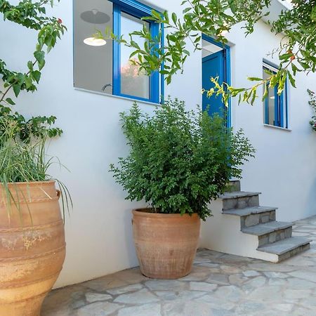 Blue Moon Apartments Makriyialós Ngoại thất bức ảnh
