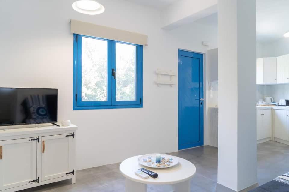 Blue Moon Apartments Makriyialós Ngoại thất bức ảnh